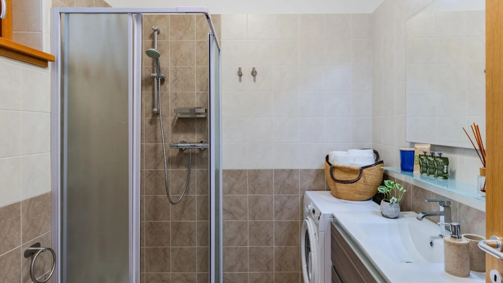 Apartment San Vincenzo By Interhome Gera Lario